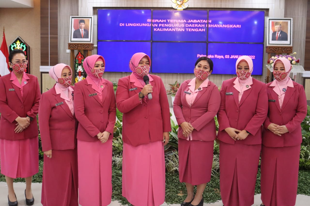 PD Bhayangkari Kalteng Gelar Sertijab Wakil Ketua dan Pengurus Bhayangkari
