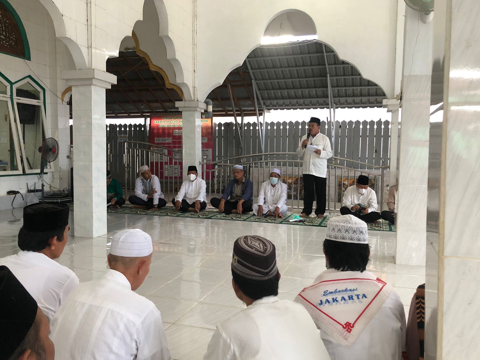 Gelar Safari Ramadan di Masjid Arifin Noor Laung Tuhup Kabupaten Murung Raya, Pj. Sekda Kalteng Ajak Masyarakat Tingkatkan Kualitas Amal Ibadah