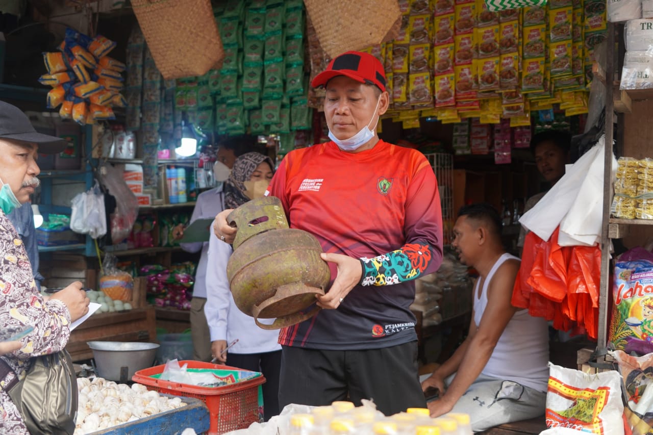 Jelang Nataru, Tim Satgas Pangan Pantau Harga Bahan Pokok di Pasar Besar Palangka Raya