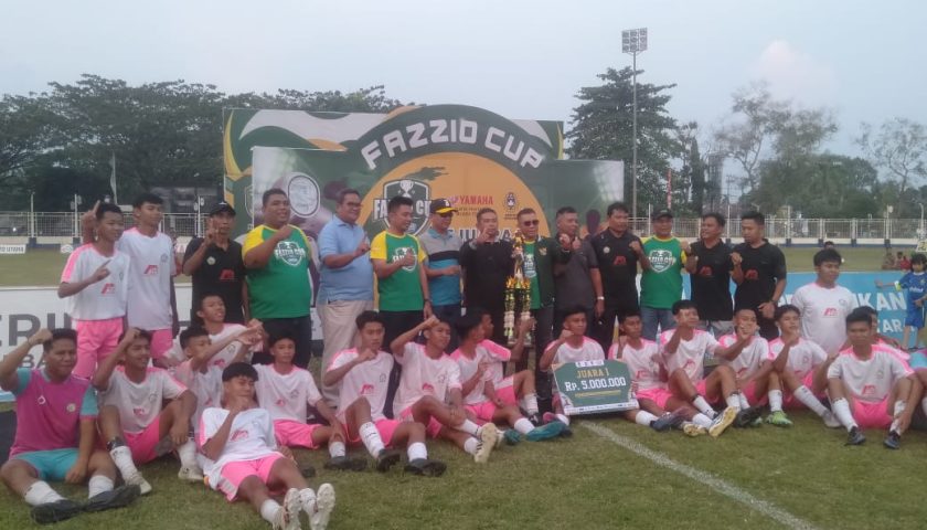 Kesebelasan MAN Barut Raih Juara 1 Kejuaraan Sepakbola Fazzio Cup 2023