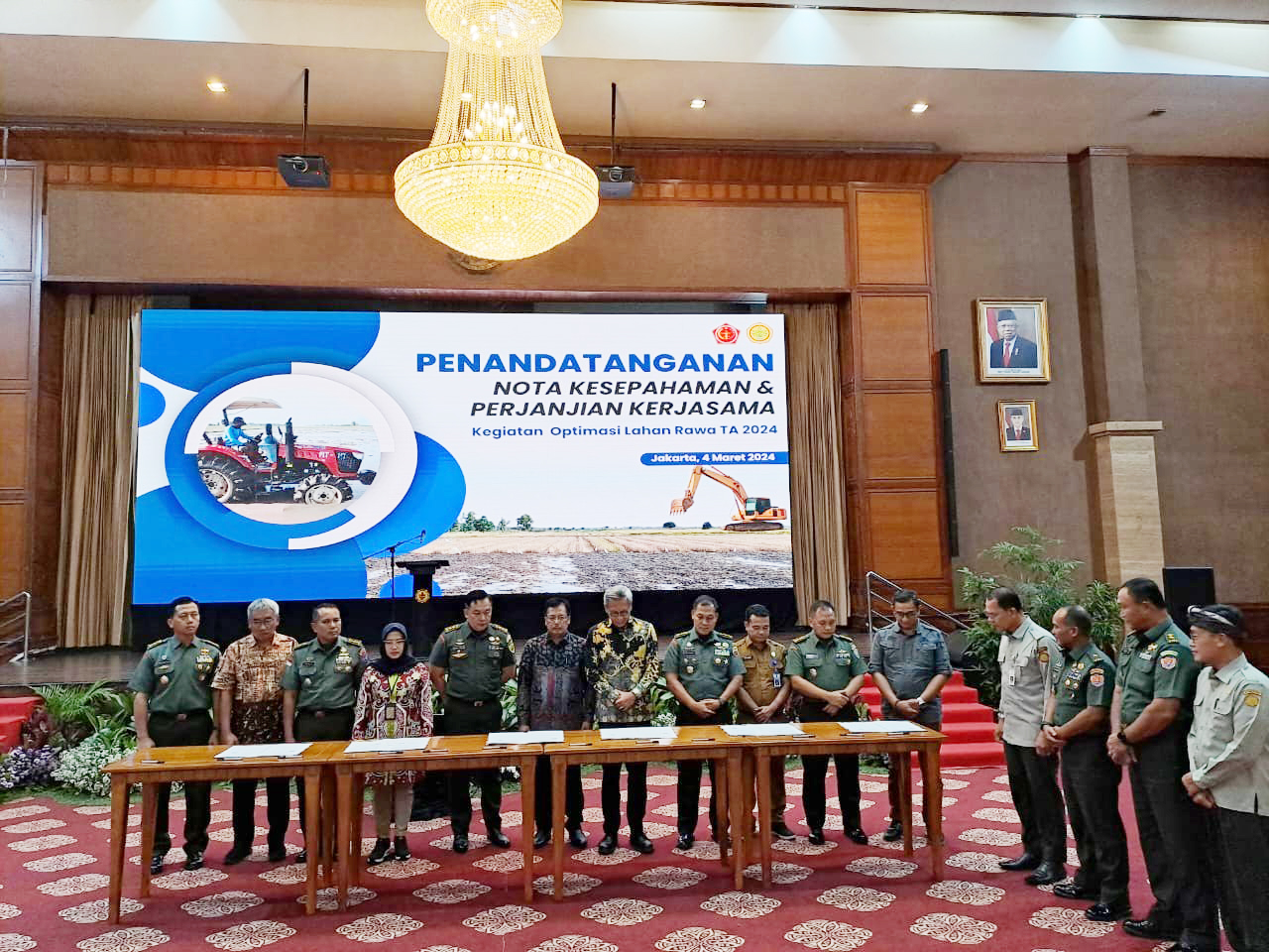 Optimasi Lahan Rawa di Kalteng, Dinas TPHP Kalteng Teken MoU dengan TNI