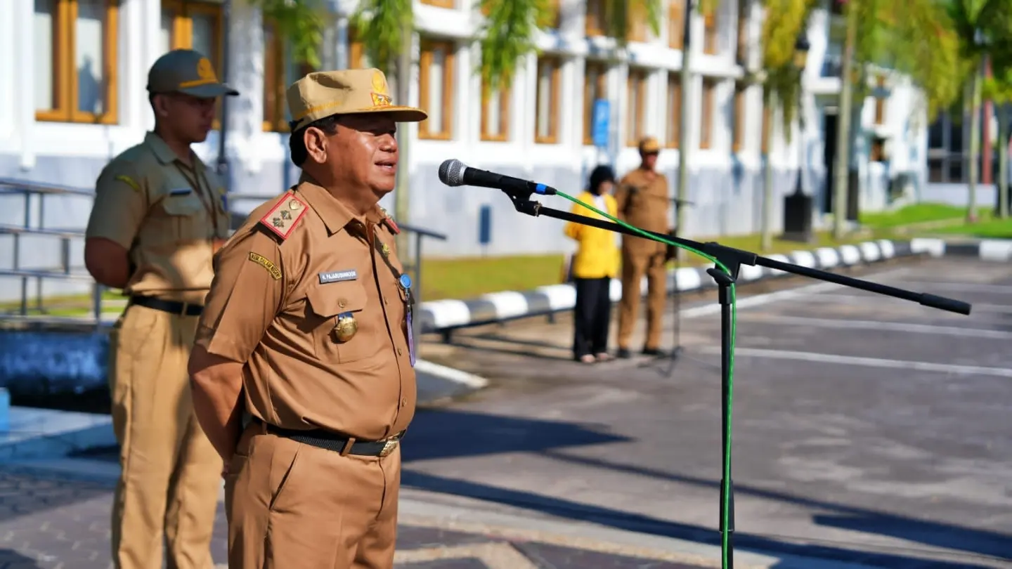 ASN Lingkup Sekretariat DPRD Laksanakan Apel Pagi dan Halal Bi Halal