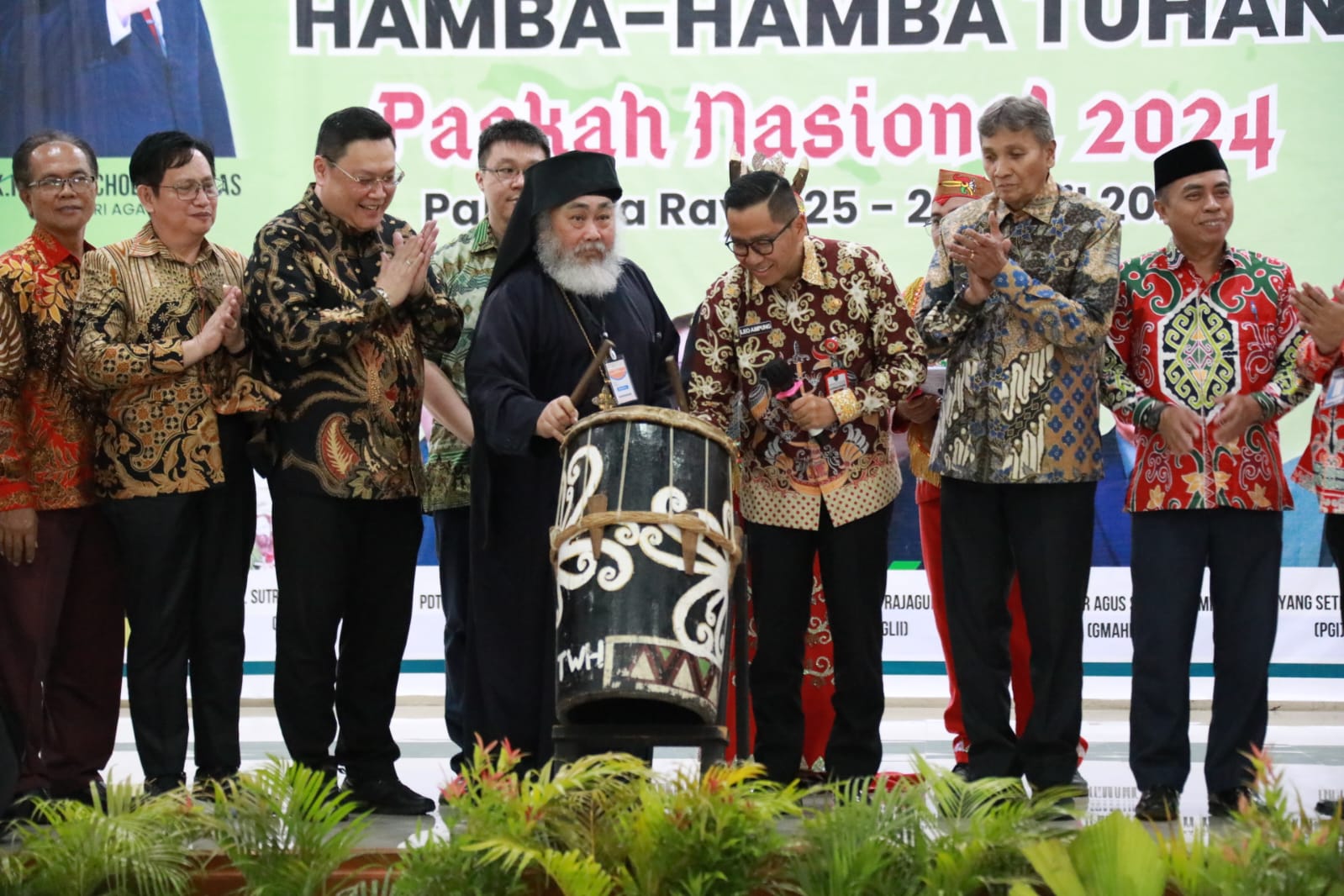 Kepala Bappedalitbang Kalteng Hadiri Pembukaan Seminar Pimpinan Gereja dan Hamba-Hamba Tuhan