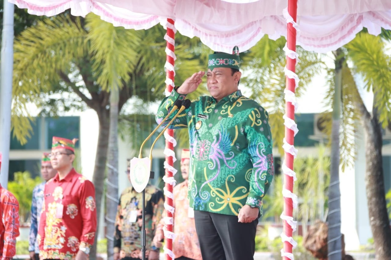 Wagub Edy Pratowo Pimpin Upacara Peringatan Hari Otonomi Daerah XXVIII