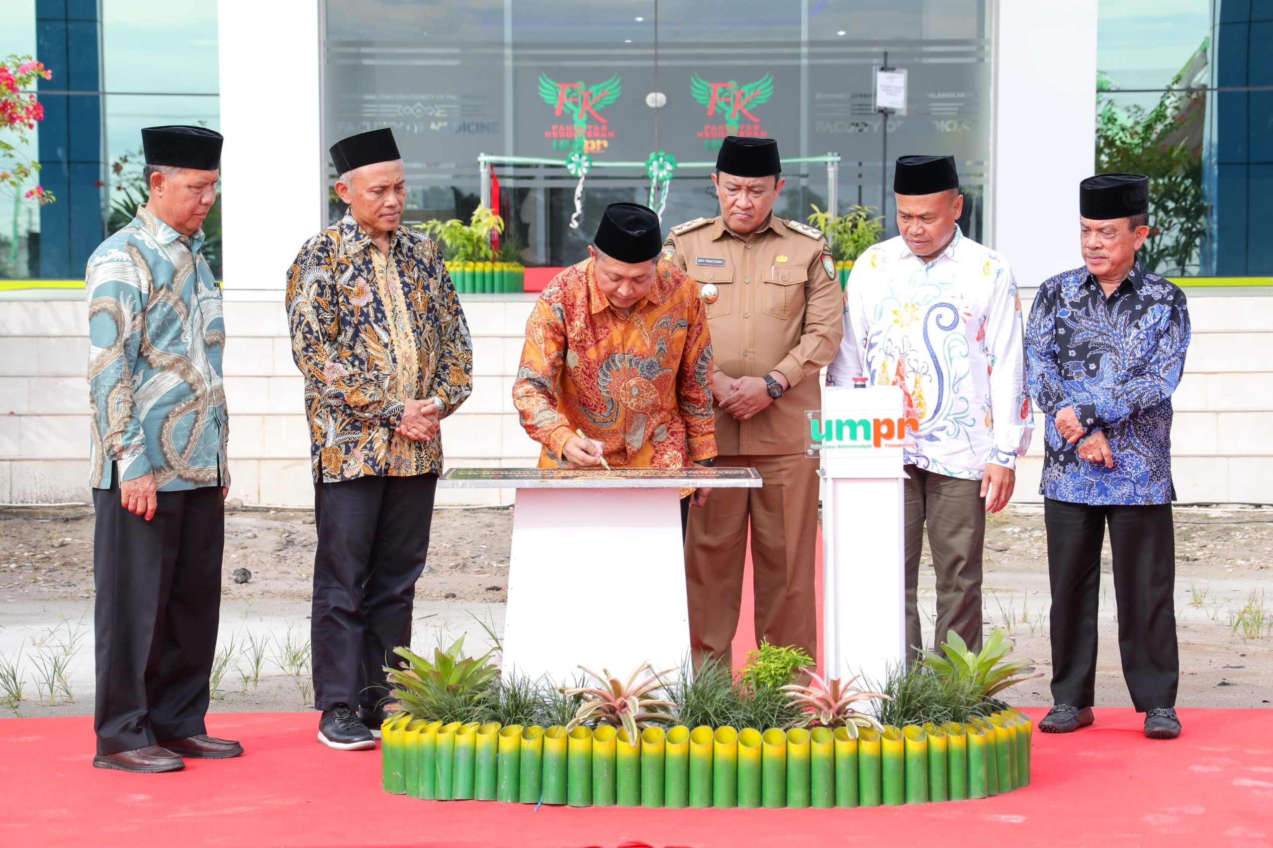 Wagub Edy Pratowo Hadiri Peresmian Kampus II UMPR