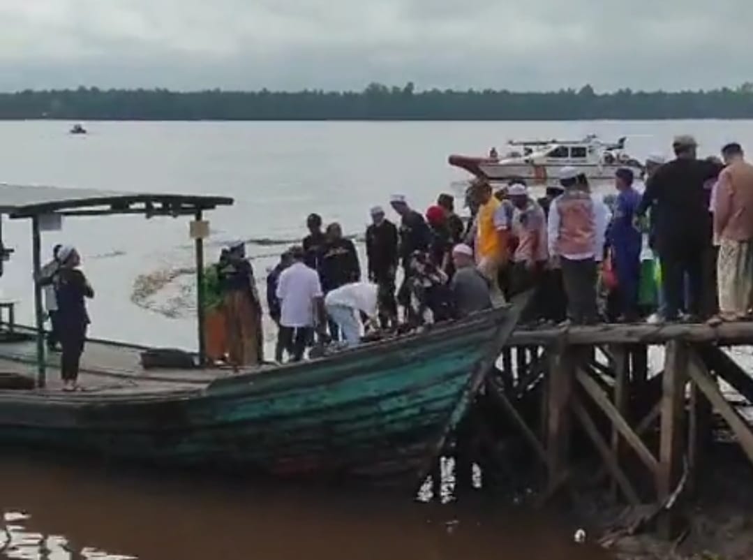 Bupati Kotim Serta Ribuan Jemaah Hadiri Haul ke-6 Abah Guru Asri