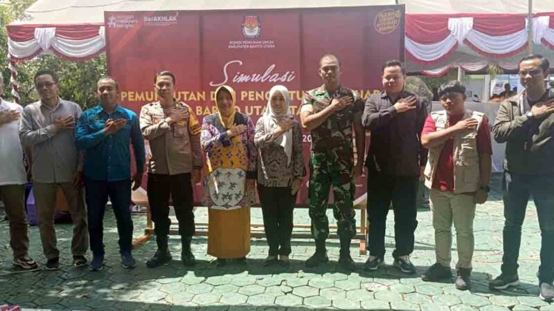 Pemkab Barut Hadiri Simulasi Pemungutan dan Perhitungan Suara Pilkada 2024