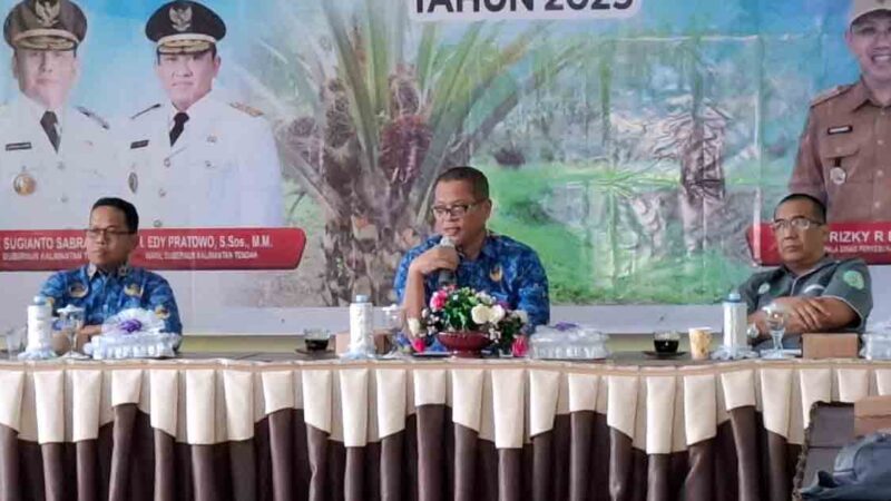 Disbun Kalteng Laksanakan Rapat Penetapan Harga Pembelian TBS Kelapa Sawit Periode I Bulan Januari Tahun 2025