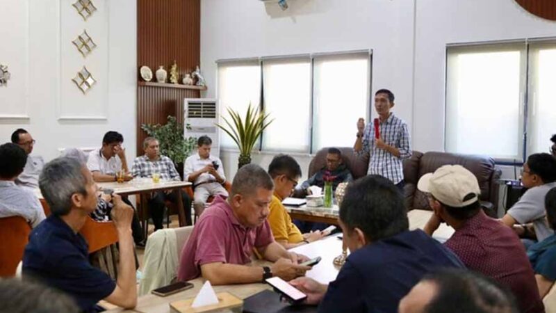 Plt Kepala Diskominfosantik Gelar Pertemuan dengan Mitra Media Pemprov Kalteng