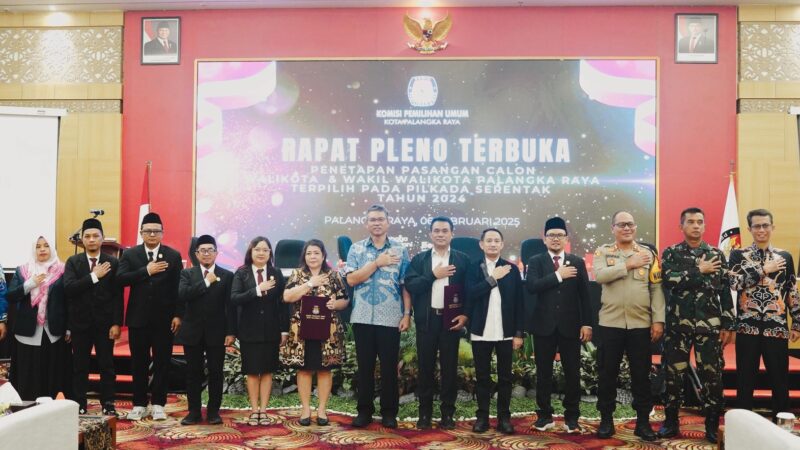 Nenie Adriati Lambung Hadiri Rapat Pleno Terbuka Penetapan Paslon Wali Kota dan Wakil Wali Kota Palangka Raya Terpilih