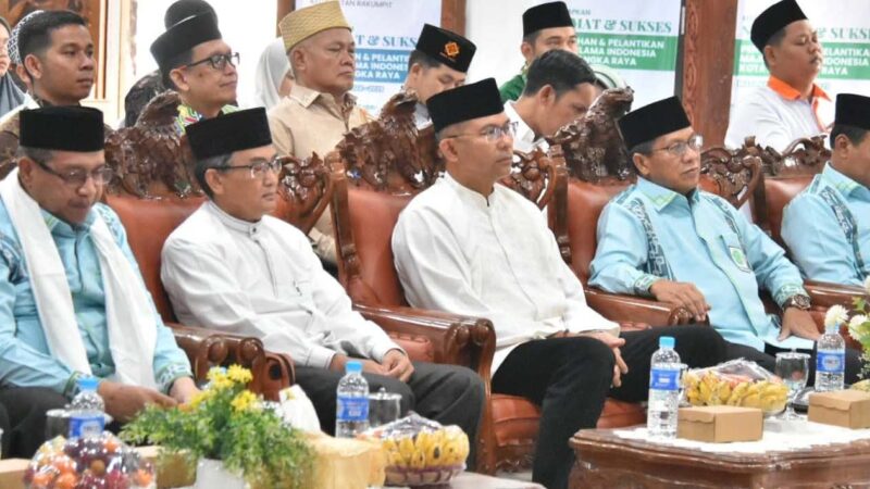 Ketua DPRD Kota Palangka Raya Hadiri Pengukuhan dan Pelantikan MUI Kota Palangka Raya Periode 2025-2029