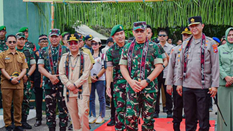 Asisten Bidang Pemerintahan dan Kesra Turut Hadiri Kunker Pangdam XII/Tpr ke Barut
