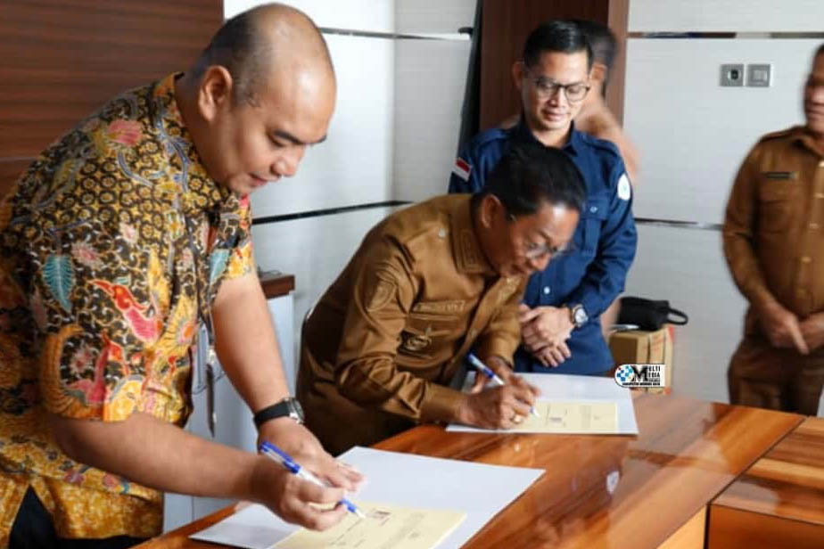 Pemkab dan Akbid Mura Teken Mou dan PKS Dengan UMBJM 1 Pemkab dan Akbid Mura Teken Mou dan PKS Dengan UMBJM