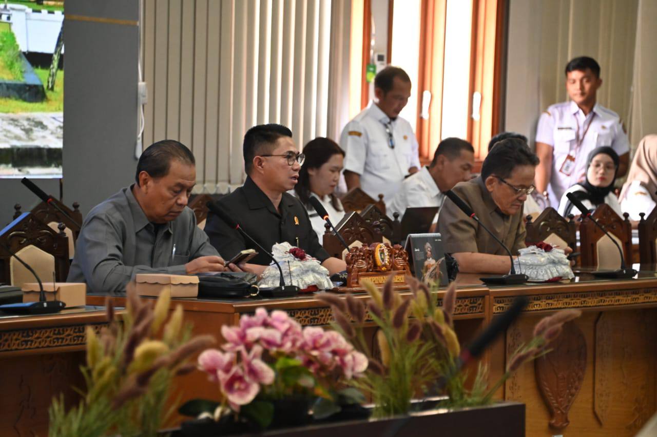 DPRD Gelar Rapat Gabungan Bersama Pemprov Kalteng Bahas Pembentukan Pansus Terkait Tiga Raperda