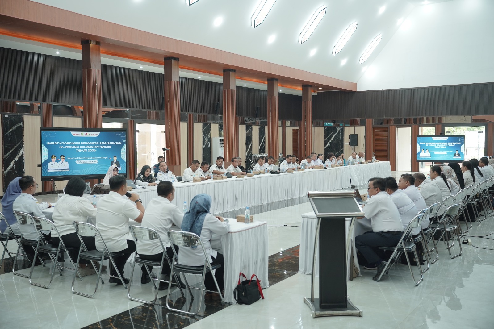 Tekankan Pentingnya Data dan Digitalisasi, Plt Kadisdik Kalteng Minta Pengawas Lebih Aktif di Sekolah 1 Tekankan Pentingnya Data dan Digitalisasi, Plt Kadisdik Kalteng Minta Pengawas Lebih Aktif di Sekolah