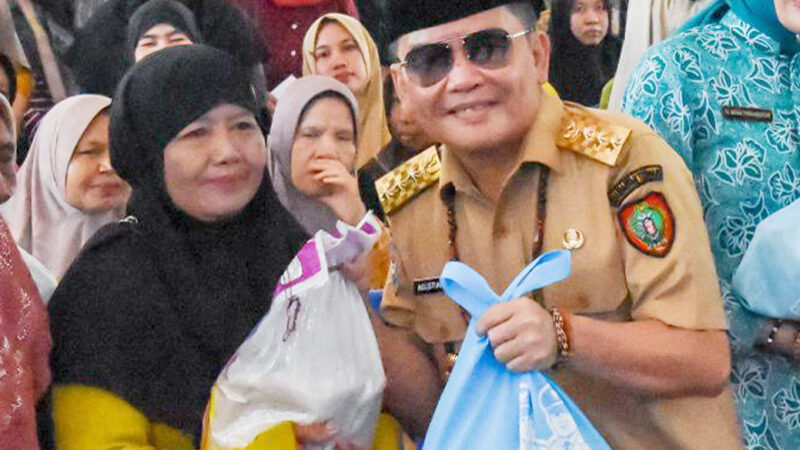 Gubernur Kalteng Resmi Buka Pasar Murah dan Gerakan Pangan Murah