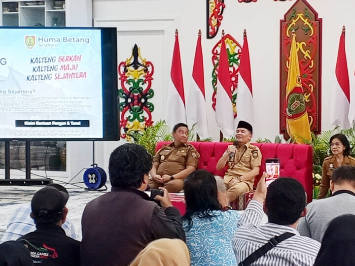 Gubernur Hadiri Sosialisasi Kartu Huma Betang Sejahtera Bersama Ormas dan Media