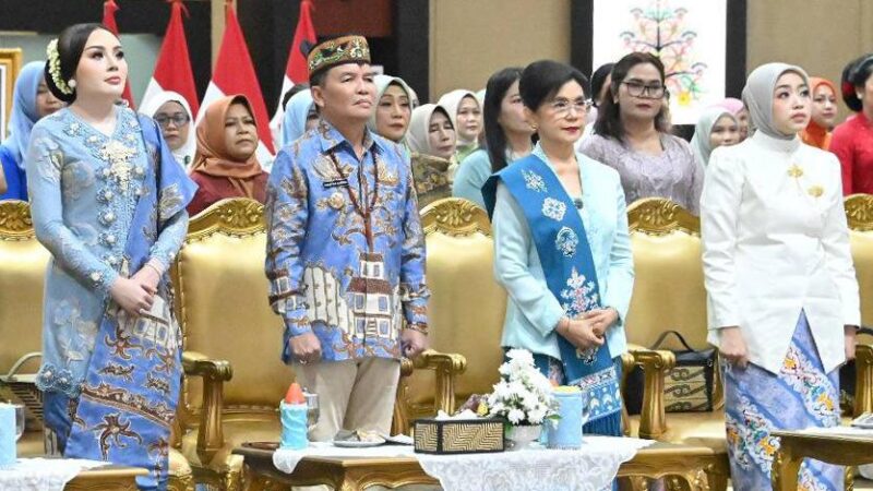 Hadiri Peringatan Hari Kartini ke-147, Gubernur Tekankan Peran Perempuan dalam Pembangunan Daerah 1 Hadiri Peringatan Hari Kartini ke-147, Gubernur Tekankan Peran Perempuan dalam Pembangunan Daerah