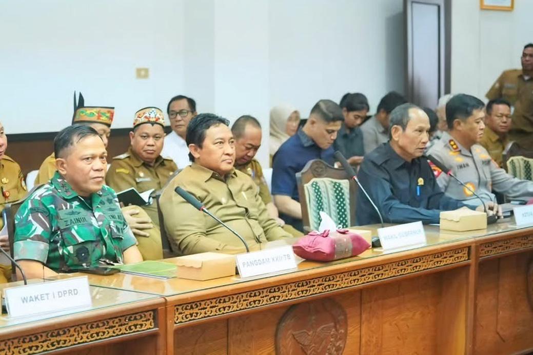 DPRD Kalteng Gelar RDP Bersama APR-KT, Pemprov Kalteng Gerak Cepat Tindaklanjuti WPR dan IPR 1 DPRD Kalteng Gelar RDP Bersama APR-KT, Pemprov Kalteng Gerak Cepat Tindaklanjuti WPR dan IPR
