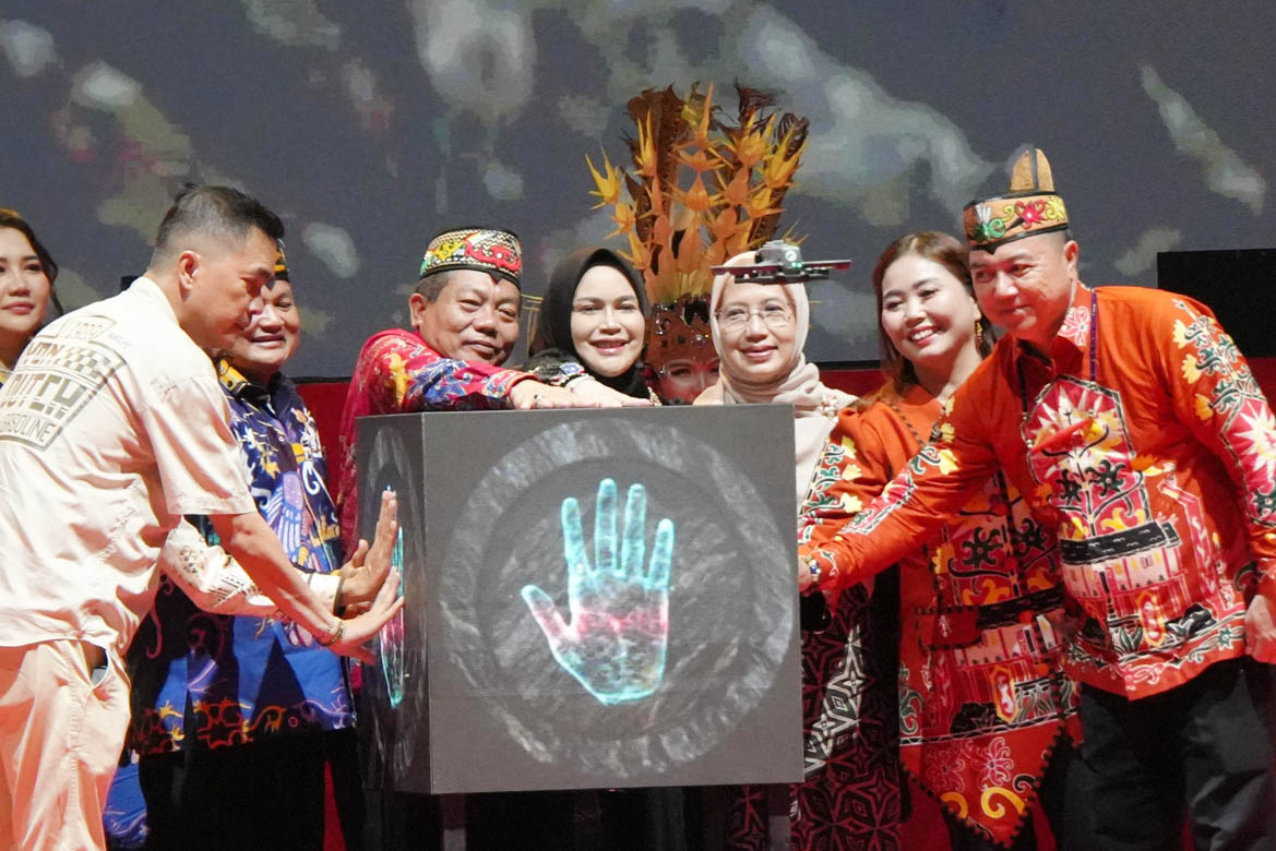 Wakili Gubernur, Asisten Administrasi Umum Setda Kalteng Hadiri Pembukaan Expo Kapuas 2026