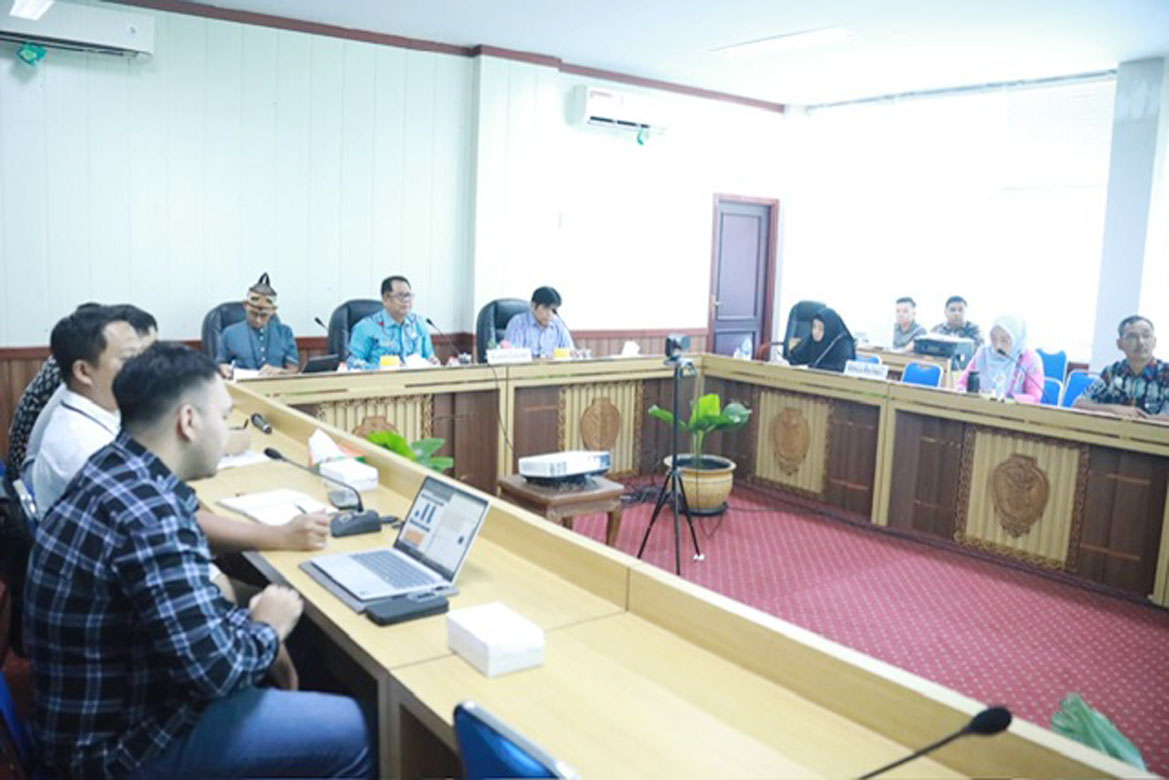 Dorong Ekonomi Kerakyatan, Pemprov Kalteng Gelar Rapat Bahas Skema Kredit UMKM HAGUET