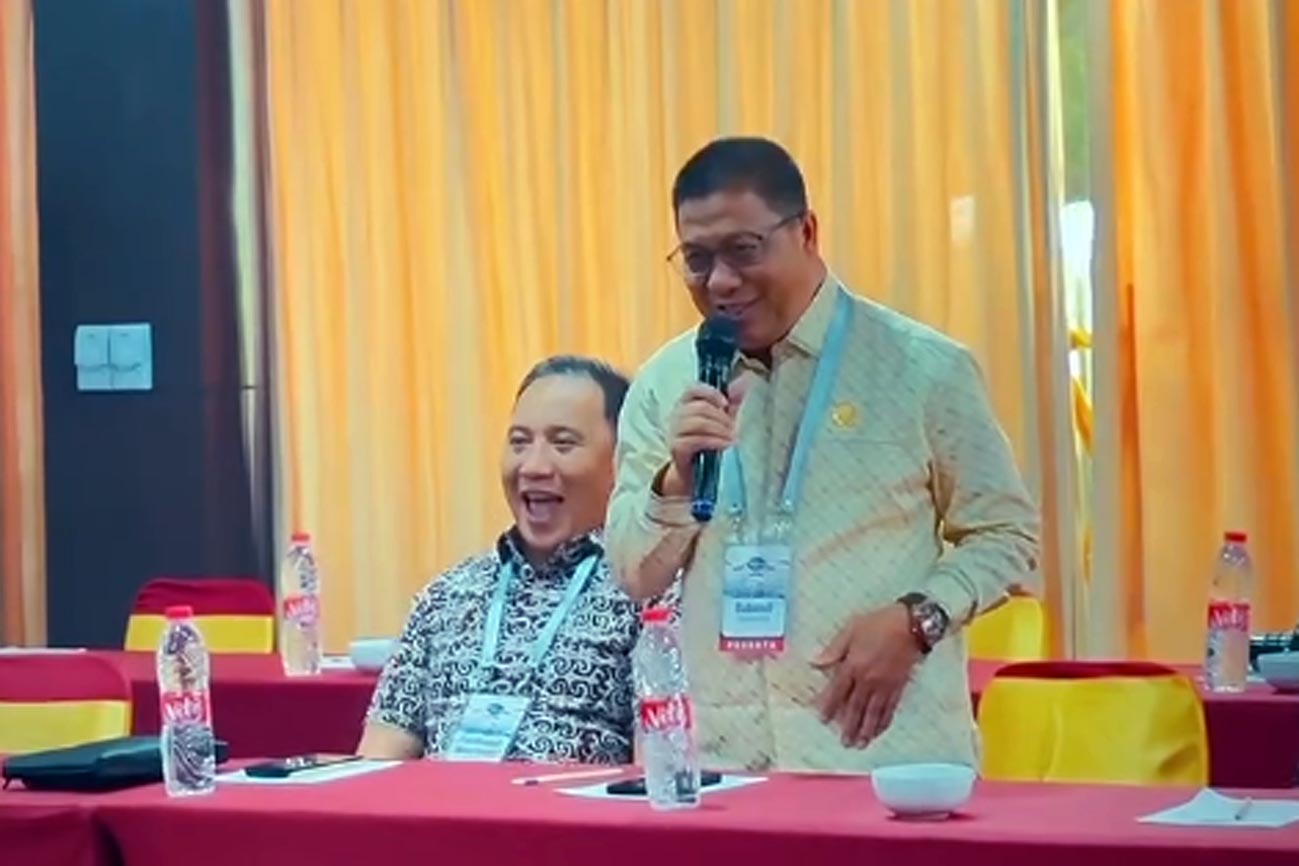 Ketua DPRD Palangka Raya Hadiri Rakor ADEKSI di Yogyakarta, Bahas Isu Krusial di Daerah 1 Ketua DPRD Palangka Raya Hadiri Rakor ADEKSI di Yogyakarta, Bahas Isu Krusial di Daerah
