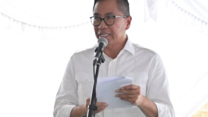Plt. Sekda Kalteng Sampaikan Bantuan Pangan Presiden untuk Masyarakat Kotim Sebanyak 37.754 Paket