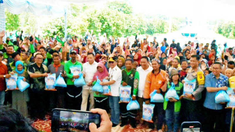 Pemprov Kalteng Gelar Pasar Murah Ramadhan untuk Ojek Online dan Petugas Kebersihan Jelang Idulfitri