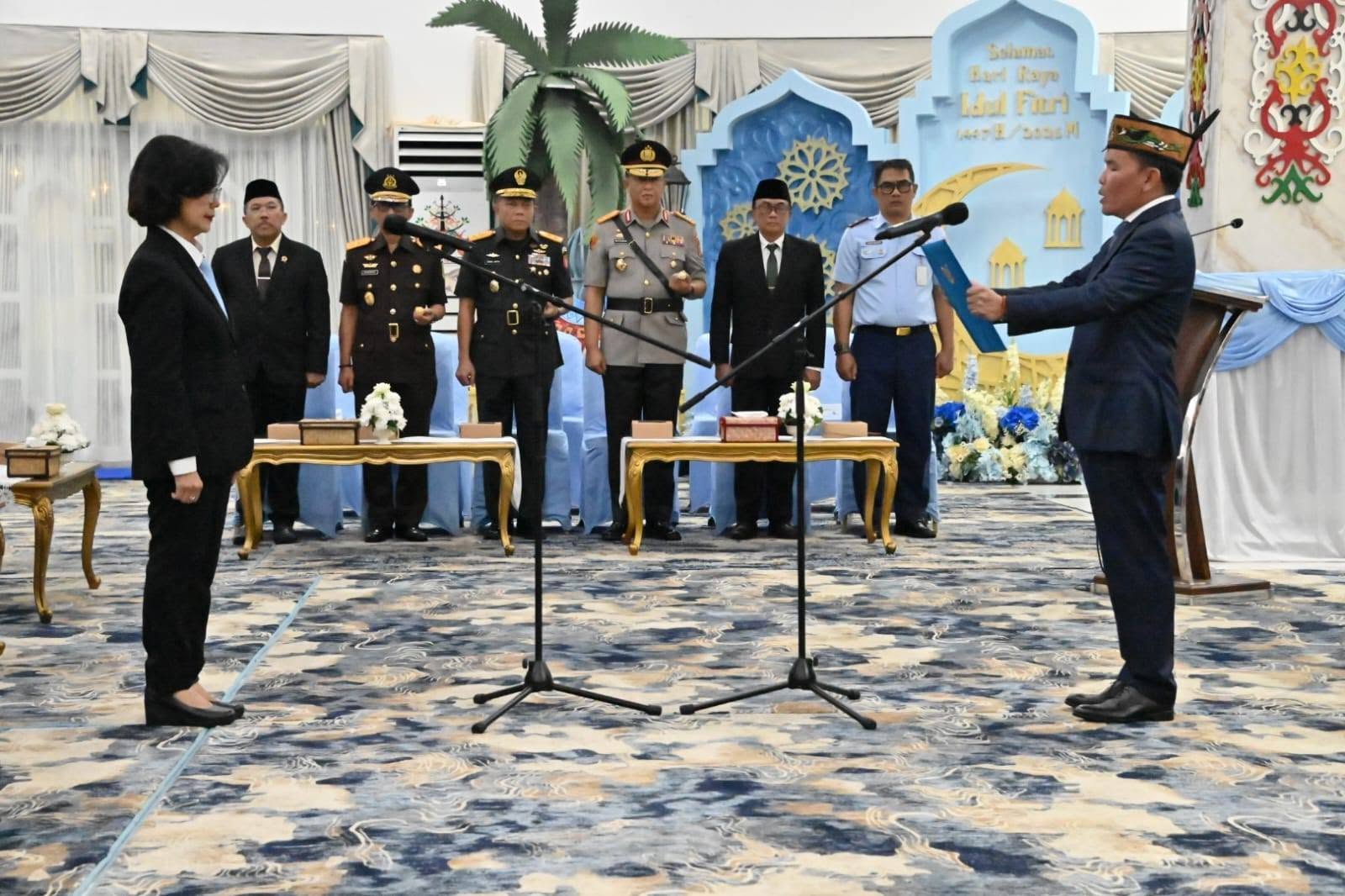 Gubernur Lantik Linae Victoria Aden Sebagai Pj Sekda Provinsi Kalteng