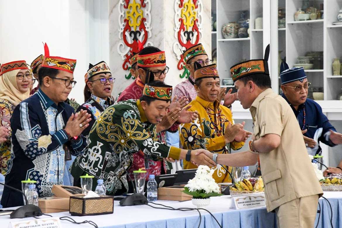 Gubernur Gelar Silaturahmi Bersama Jajaran PT Bank Kalteng