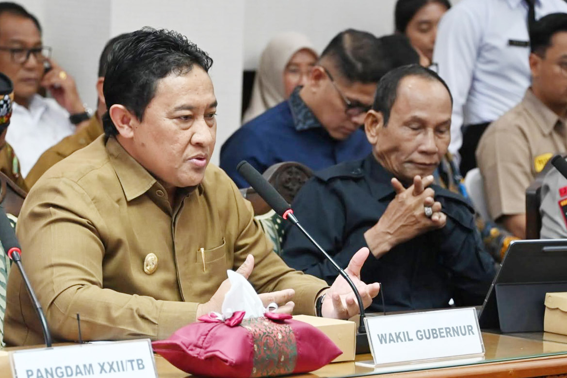 Wagub Edy Pratowo Ikuti Audiensi DPRD Kalteng Bersama APR-KT