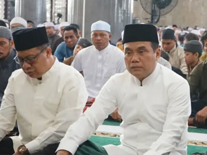 Ketua DPRD Palangka Raya Laksanaan Shalat Idul Adha 1447 H di Masjid Kubah Kecubung Darurrahman