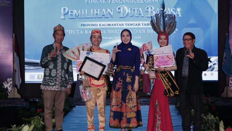 Ketua TP-PKK Aisyah Thisia Agustiar Sabran Tutup Pemilihan Duta Bahasa Kalteng Tahun 2026
