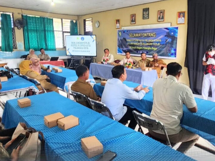 Ketua DPRD Bersama Komisi III DPRD Kota Palangka Raya Kunker ke SMPN 6 Palangka Raya
