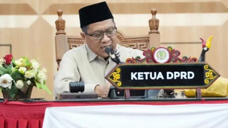 Resmi Tetapkan Jadi Perda, Subandi Tegaskan Penerangan Jalan Miliki Peran Strategis Bagi Masyarakat 4 Resmi Tetapkan Jadi Perda, Subandi Tegaskan Penerangan Jalan Miliki Peran Strategis Bagi Masyarakat