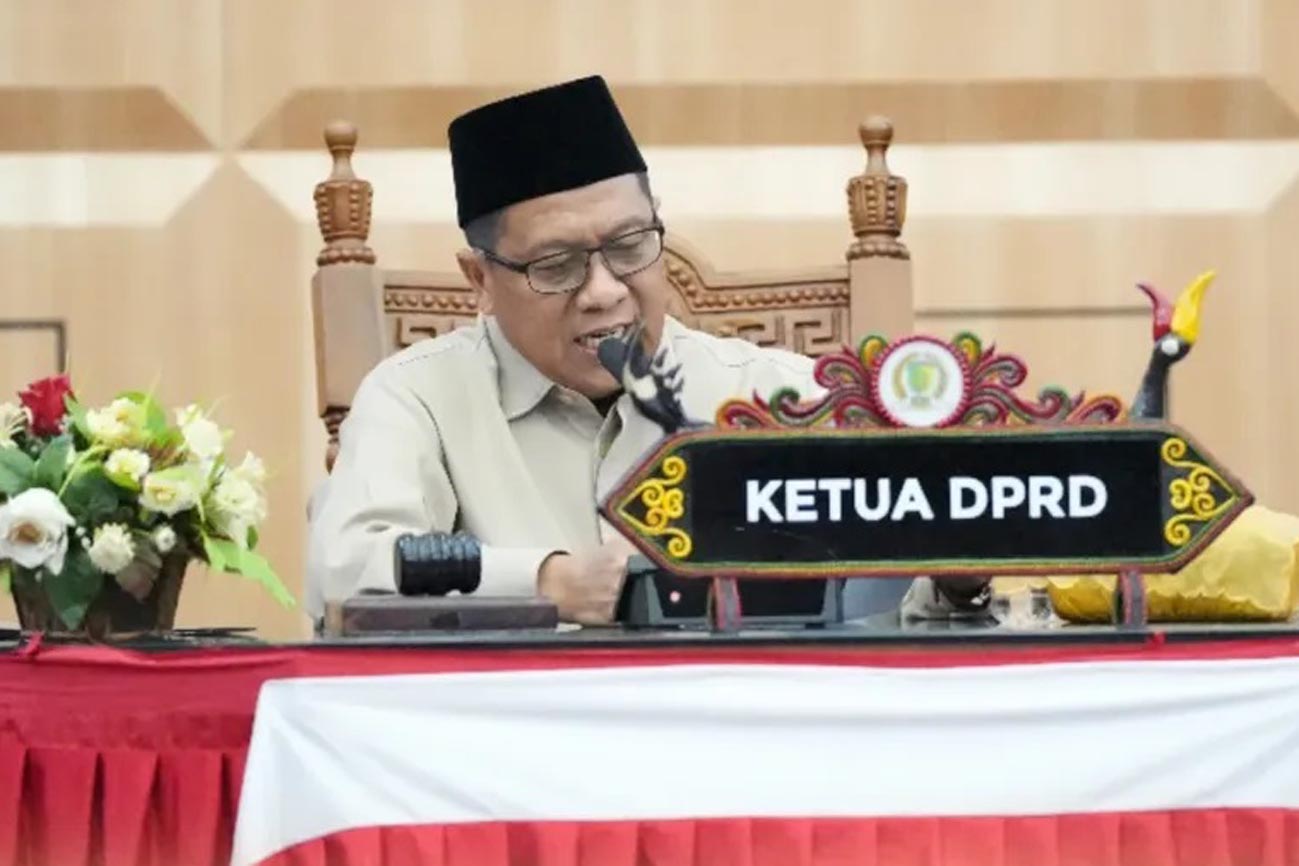 Resmi Tetapkan Jadi Perda, Subandi Tegaskan Penerangan Jalan Miliki Peran Strategis Bagi Masyarakat 1 Resmi Tetapkan Jadi Perda, Subandi Tegaskan Penerangan Jalan Miliki Peran Strategis Bagi Masyarakat