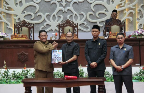 DPRD Kalteng Gelar Rapur, Wagub Kalteng Sampaikan Pidato Pengantar LKPj Gubernur 2025